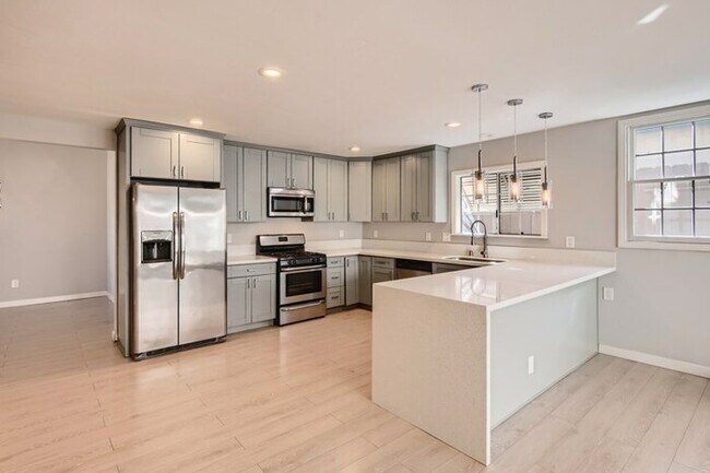 Building Photo - 12538 Robison Blvd, Poway, CA, 92064
