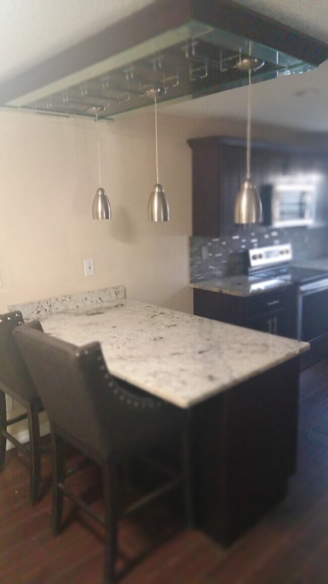 Foto del edificio - 3713 E Hamilton Ave