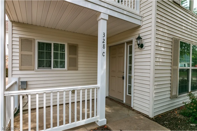 Front door - 328 W Legend Ct
