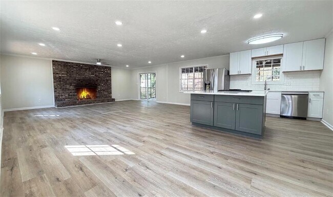 Foto del edificio - 865 Cherrydale Ln