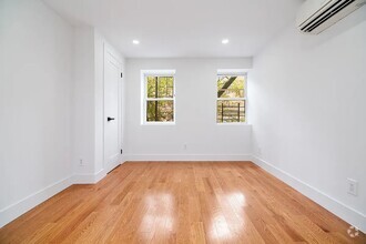 Building Photo - 457 Park Pl