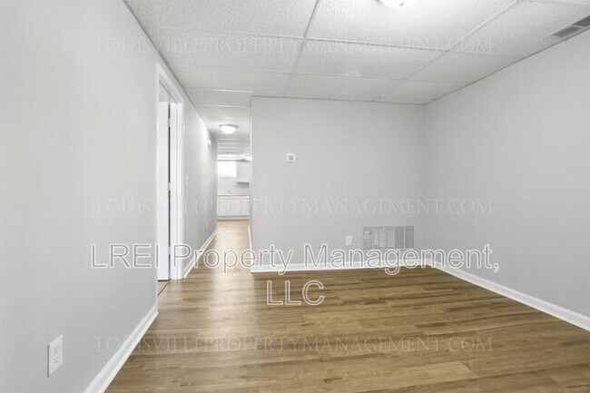 Building Photo - 704-706 Roselane Street - 704-1