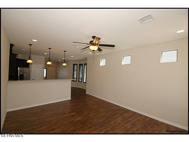 Foto del edificio - 3128 Coyote Park Dr