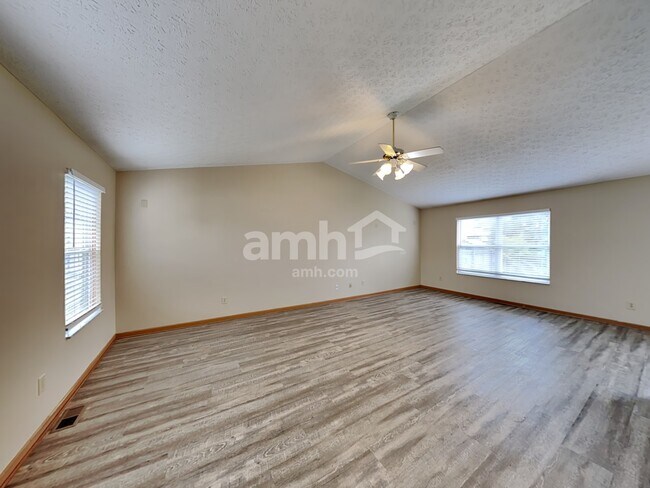 Foto del edificio - 6870 Laburnum Drive
