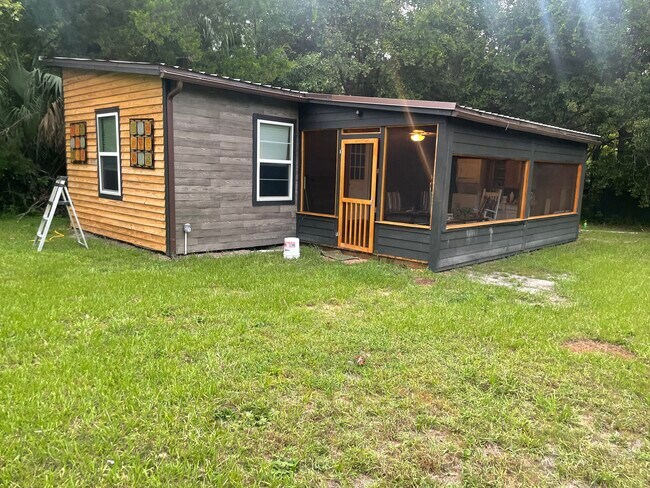 Building Photo - 2240 Blue Fish Pl