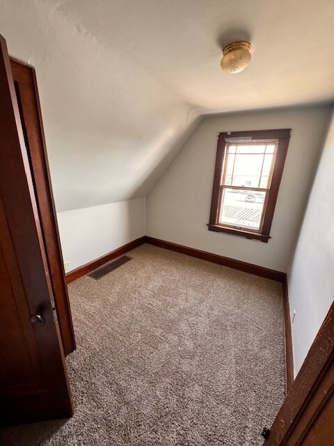 Foto del edificio - 2229 Blake Ave