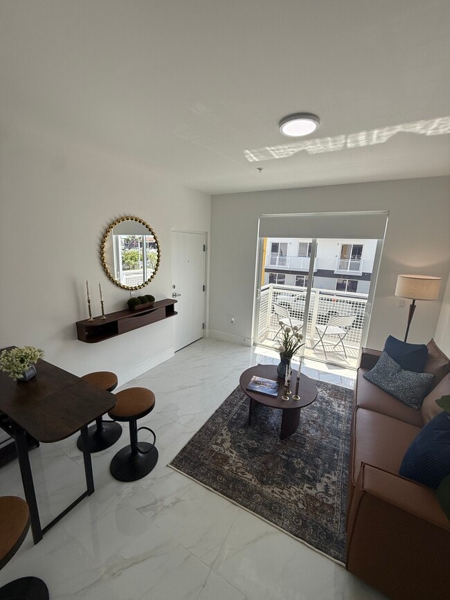 Foto del edificio - 725 E 23rd St