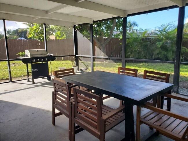 Foto del edificio - 9400 SW 180th St