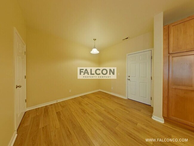 Foto del edificio - 4133 Hogback Point