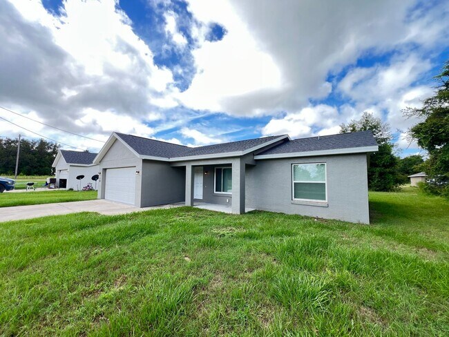 Foto del edificio - GORGEOUS 3 Bedroom, 2 Bathroom Home in Ock...