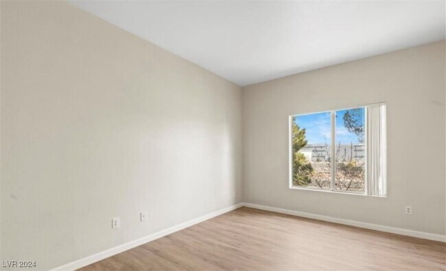 Building Photo - 251 S Green Valley Pkwy