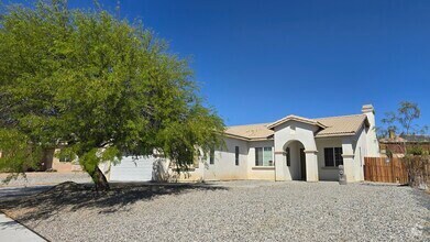 Building Photo - 13798 Oasis Dr