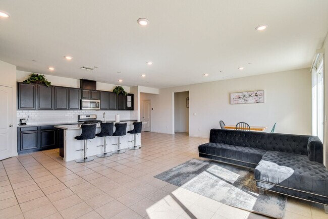Foto del edificio - 1442 Copperfield Ave