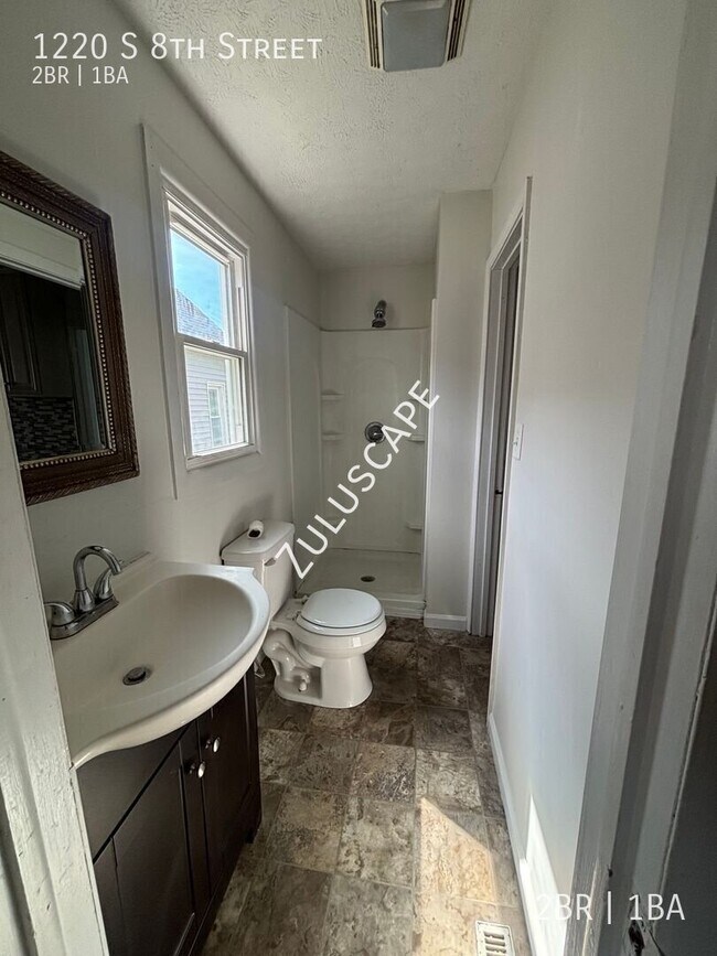 Foto del edificio - 1220 S 8th St