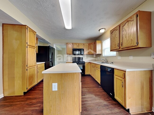 Building Photo - 1291 Shannon Ln