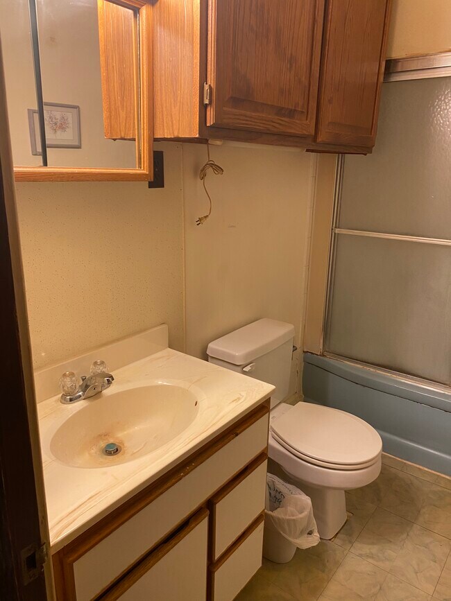 885 Taneytown Rd Unit 2, Gettysburg, PA 17325 Apartments in