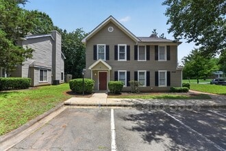 Building Photo - 3134 Driftwood Dr