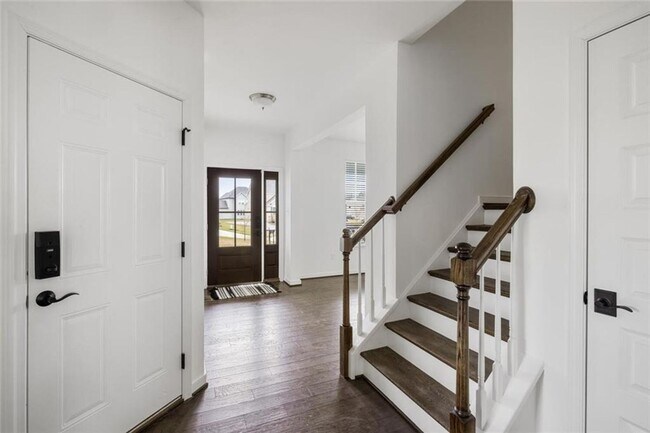Foto del edificio - Stunning 5 bed/ 3.5 Bath Meadowville Home