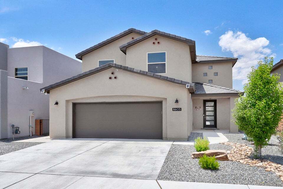 Primary Photo - 8605 Luna Vita Ct NE