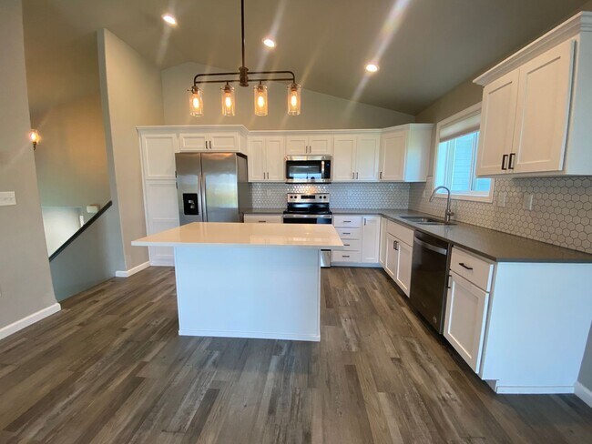 Foto del edificio - 3 bdrm/2 bath SOUTH FARGO HOME - For Rent!