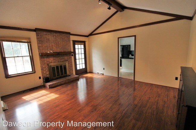 Building Photo - 6608 Woodshed Cir