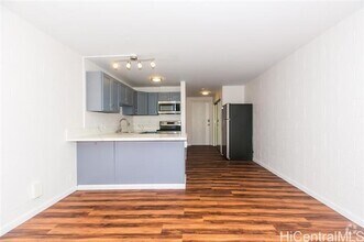 Building Photo - 1555 Pohaku St