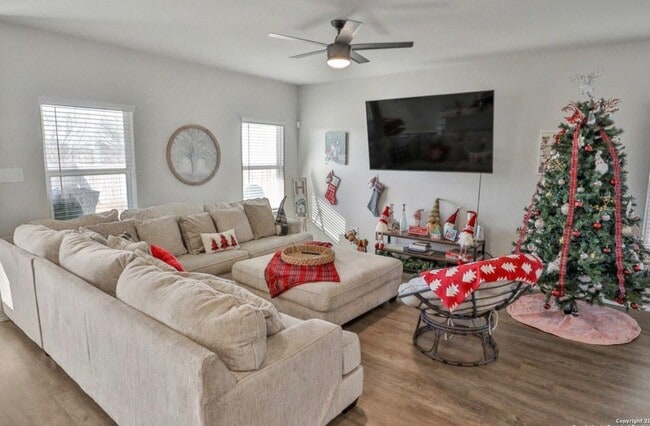 Photo - 6011 Macdona Ridge House