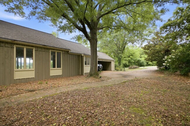 Foto del edificio - 5612 Stanford Ct