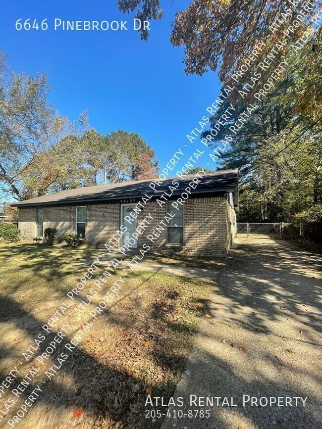 Foto del edificio - 6646 Pinebrook Dr