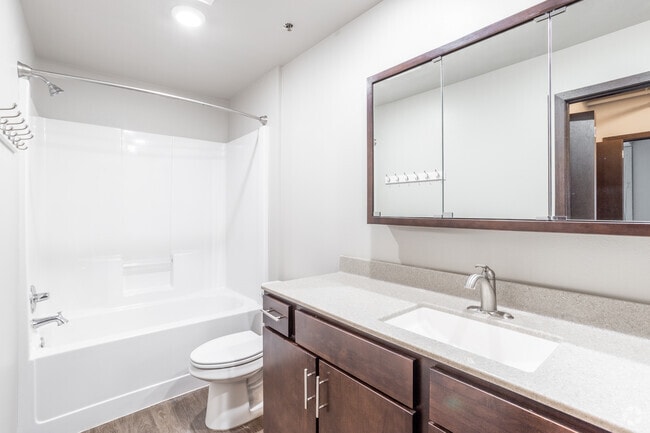 2BR, 2BA - 945SF - Bekins Luxury Lofts