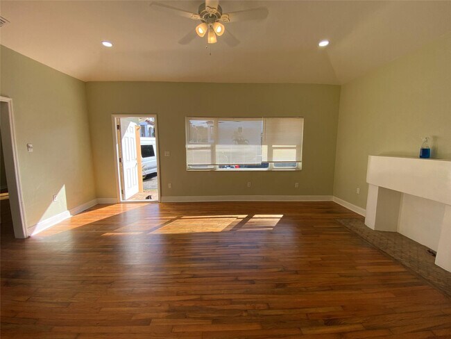 Foto del edificio - 1655 Hayes St