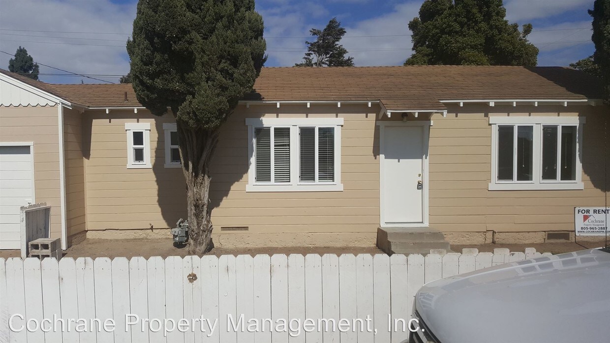 Primary Photo - 321 E Newlove Dr