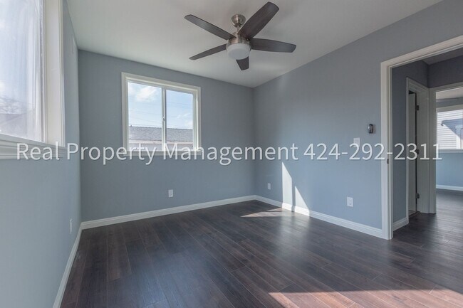 Foto del edificio - 1352 E 23rd St