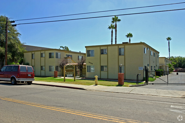 Building Photo - Santa Maria Creek Apartments