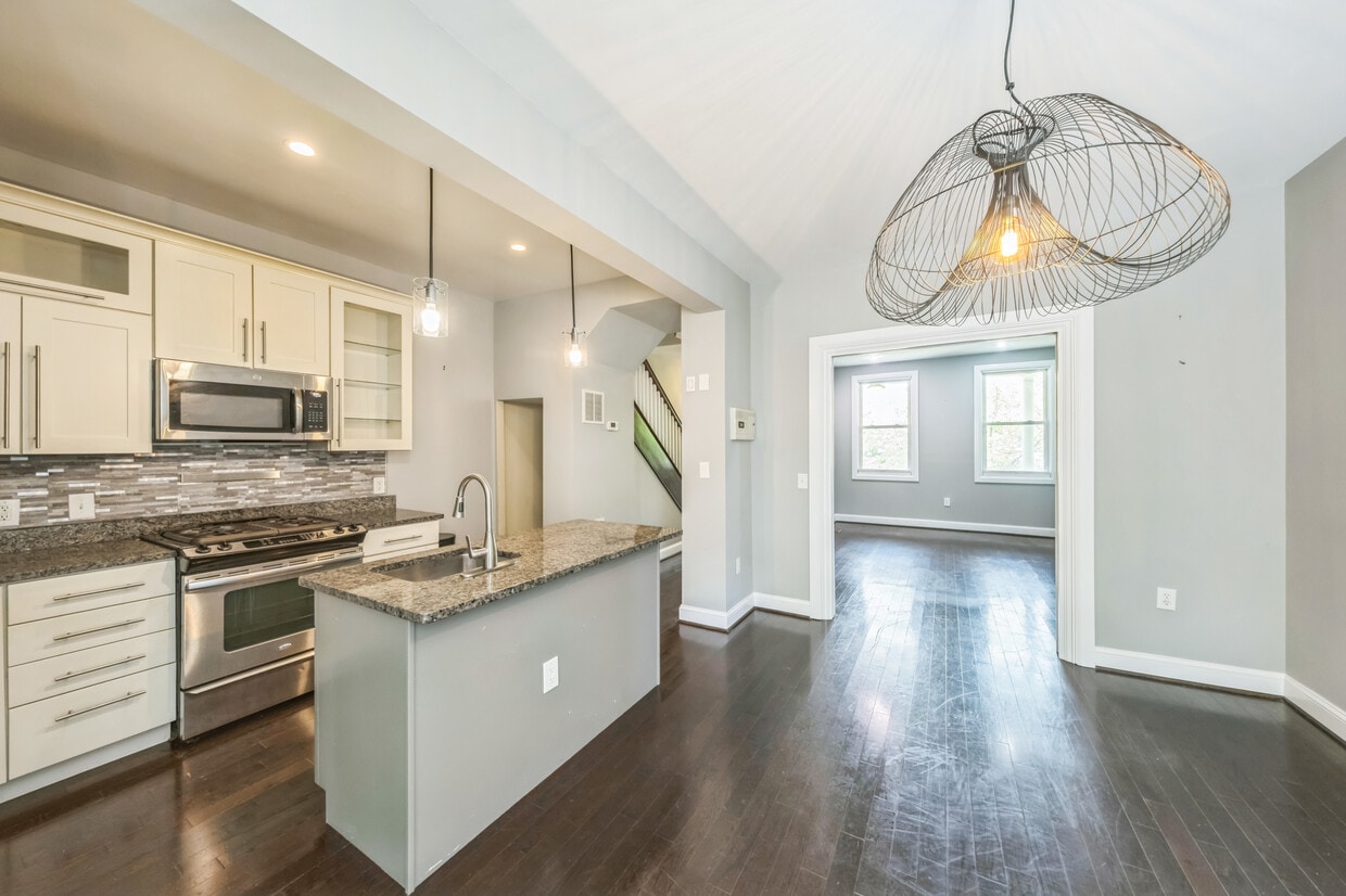 Photo - 723 K St NE (Washington, DC)