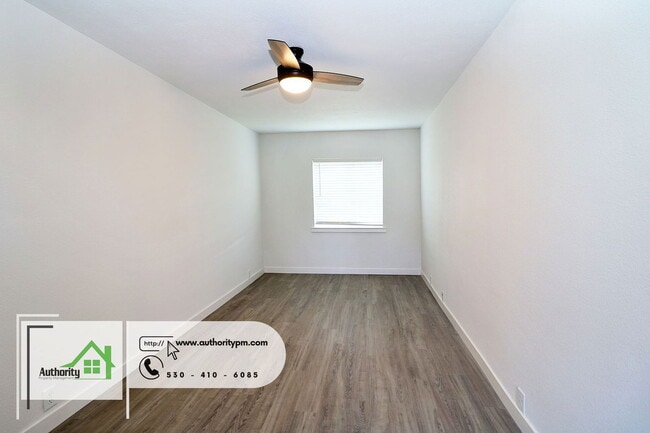Foto del edificio - 2134 Pine St