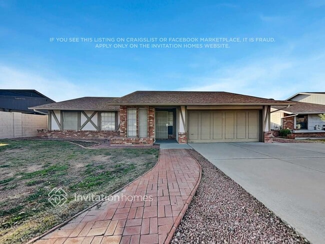 Building Photo - 1515 W Yukon Dr