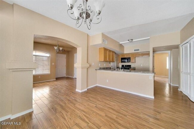 Foto del edificio - 4053 Tierra Bronce Dr