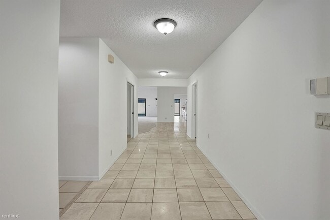 Building Photo - 3 br, 2 bath House - 21349 Placida Ter