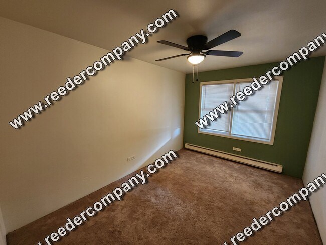 Building Photo - Well maintained 2 bedroom Condo in Highland