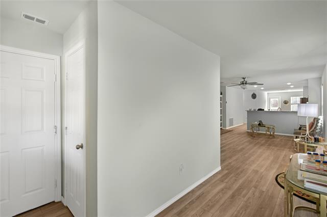 Foto del edificio - 865 Table Rock St
