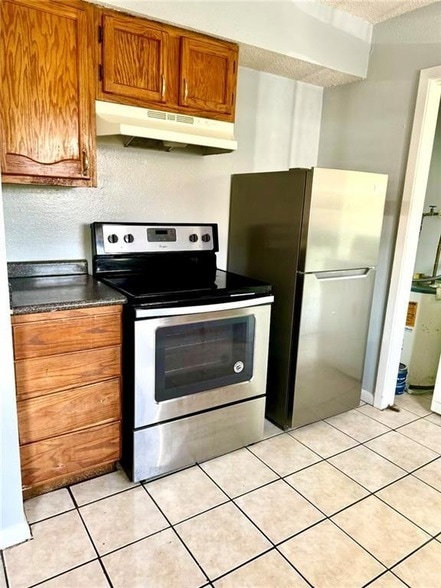 Foto del edificio - 13920 Wales St