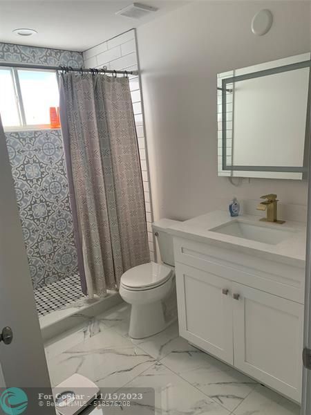 Foto del edificio - 1860 NW 24th Ave