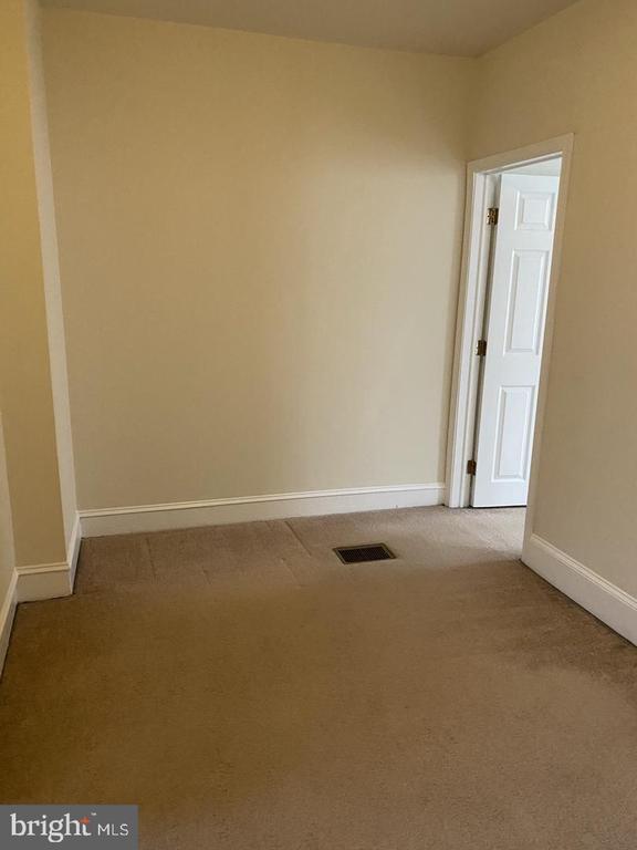 Foto del edificio - 460 Moyer St