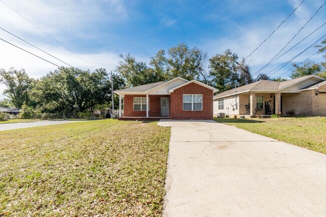 Building Photo - Half Off First Month's Rent