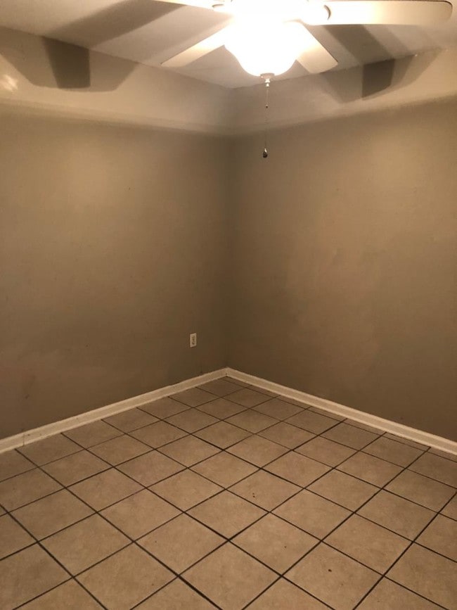 Building Photo - 433 Idlewild Dr