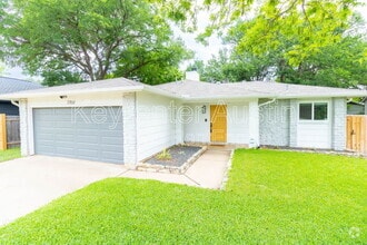 Building Photo - 7707 Copano Dr