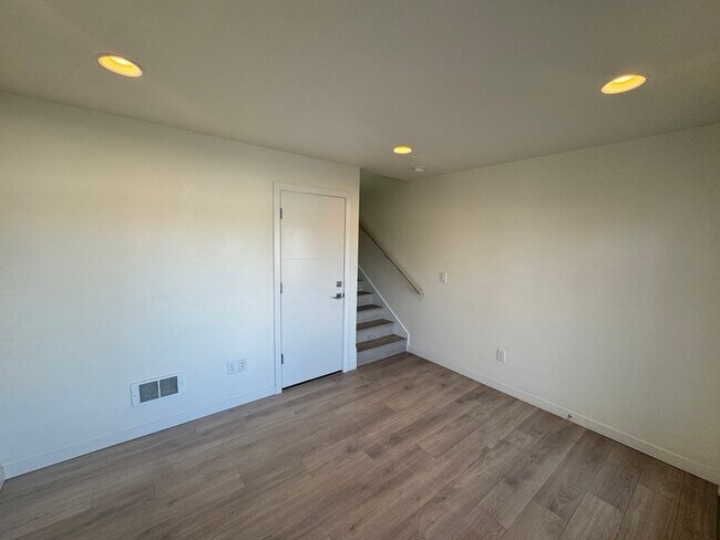 Foto del edificio - 3737 S Dawson St