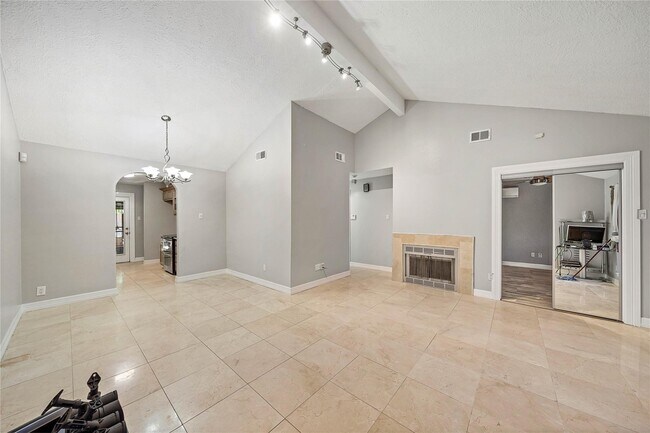 Foto del edificio - 3850 Westmeadow Dr