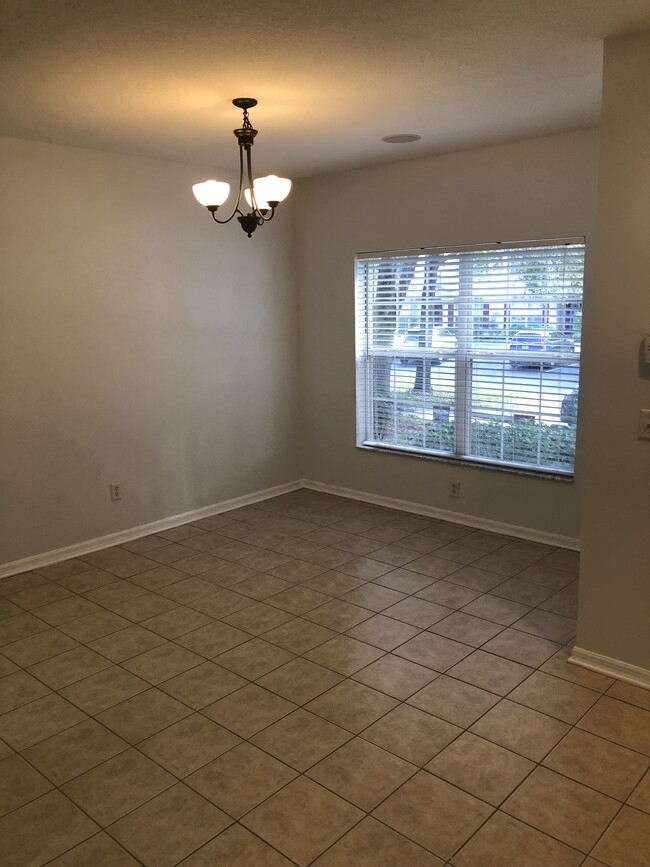 Dining room / Flex space - 15854 Fishhawk View Dr